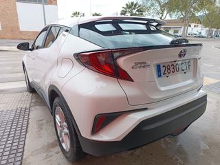 Toyota C-HR 2022 híbrido!!