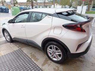 Toyota C-HR 2022 híbrido!!