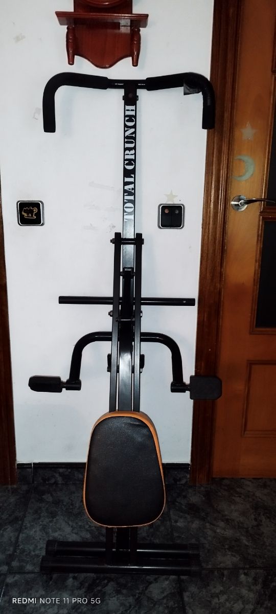 Máquina de hacer ejercicio  TOTAL CRUNCH