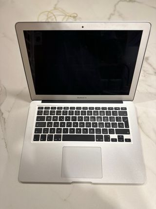 Apple Macbook Air