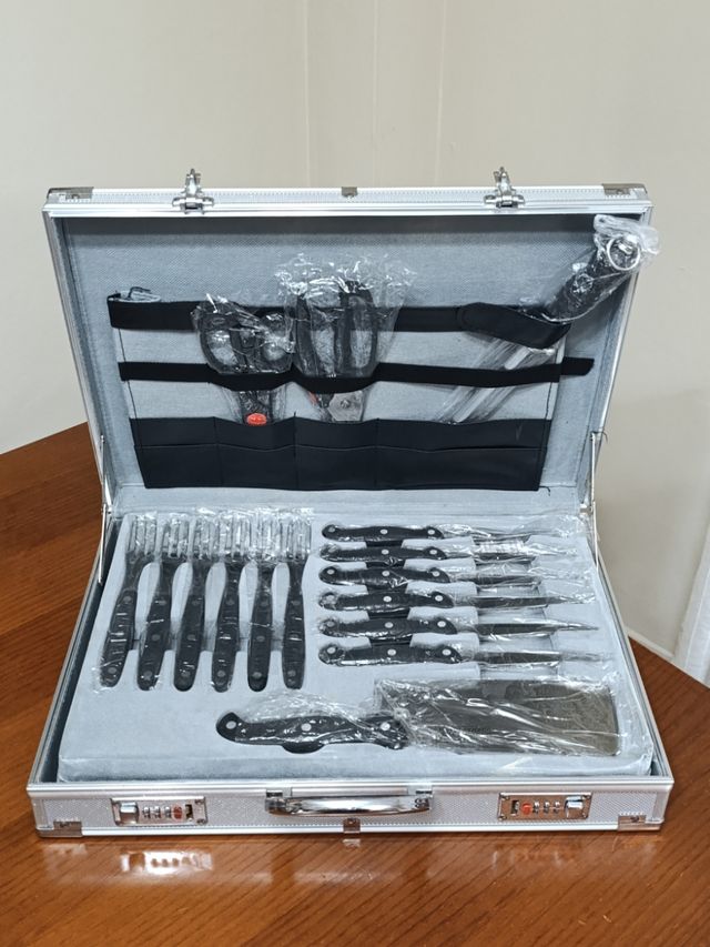 Maletin set utensilios barbacoa