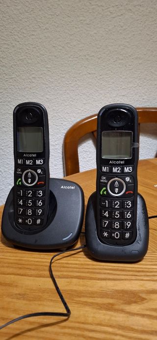 Dúo de teléfonos inalámbricos. Alcatel.