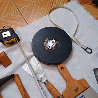 HERRAMIENTA DE ALBAÑIL