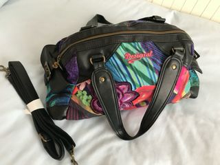 Bolso Desigual como NUEVO