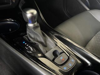 TOYOTA C-HR 2.0 VVT I-HYBRID ADVANCE LUXURY AUTO 184 5PT