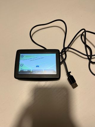 Tomtom y cable cargador