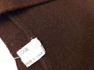 Gilet uomo misto lana. Colore marrone scuro.