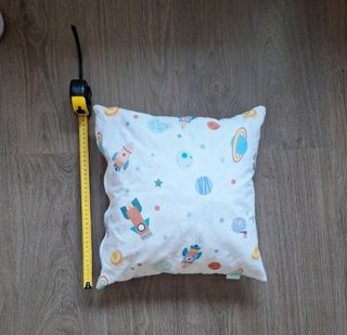 Cojin infantil con funda Rubio