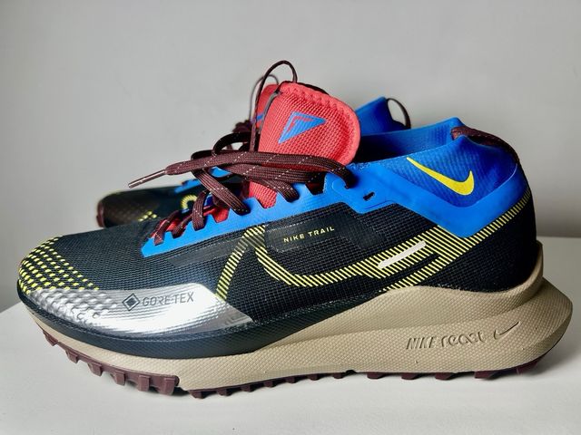 Scarpe Nike originali, si adattano alla taglia 43!!