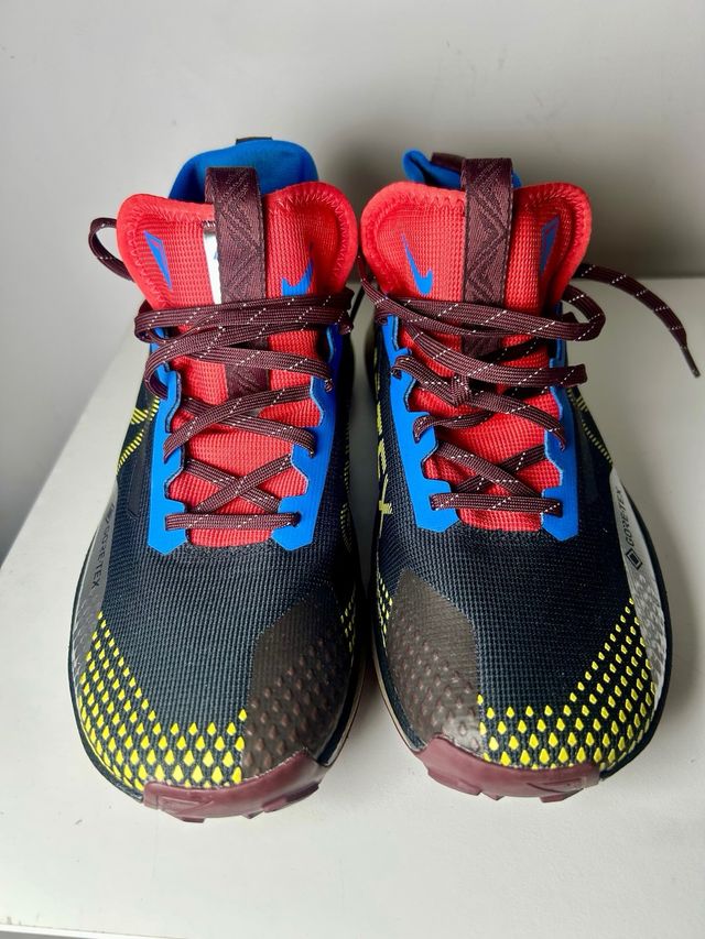 Scarpe Nike originali, si adattano alla taglia 43!!