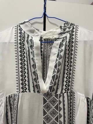 Vestido/ túnica estilo bohemio blanco y negro