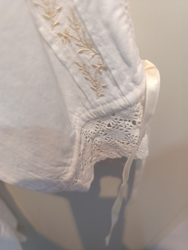 Camisa indumentaria muy bonita