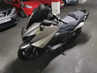 Yamaha tmax