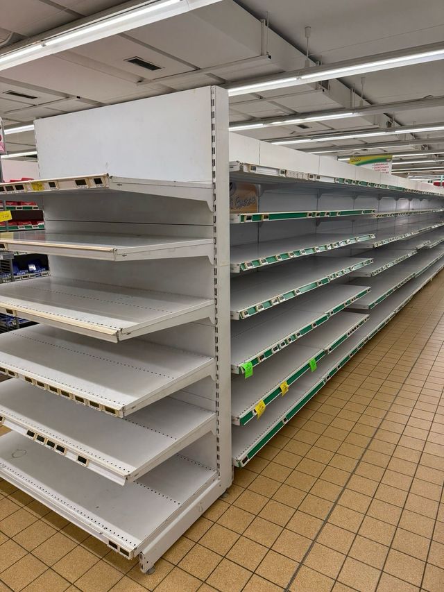 Vendo scaffali da negozio