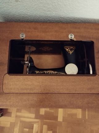 Maquina coser clasica