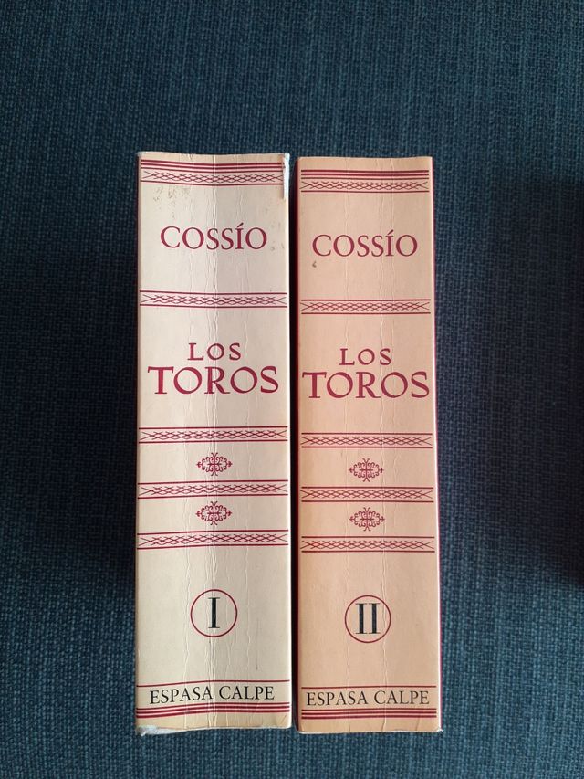 LIBROS COSSIO LOS TOROS