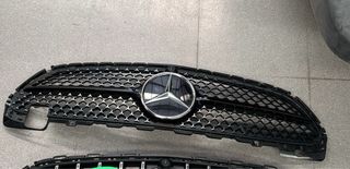 Rejilla superior radiador diamante w206