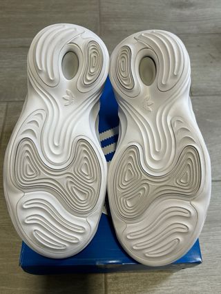 Zapatillas Adidas Adifom Q 40 unisex blancas