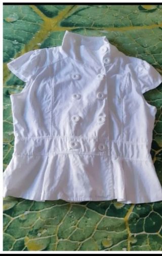 T 40 chaqueta corta, un poco elástica