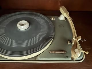 Radio tocadiscos Telefunken Strauss