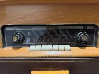 Radio tocadiscos Telefunken Strauss