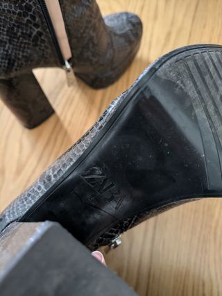 Botines estampado animal print serpiente