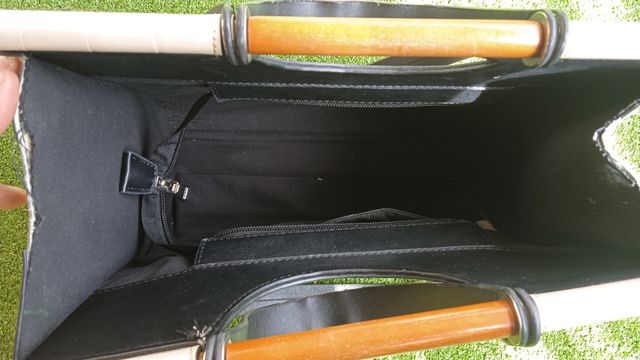 Bolso blanco de serpiente