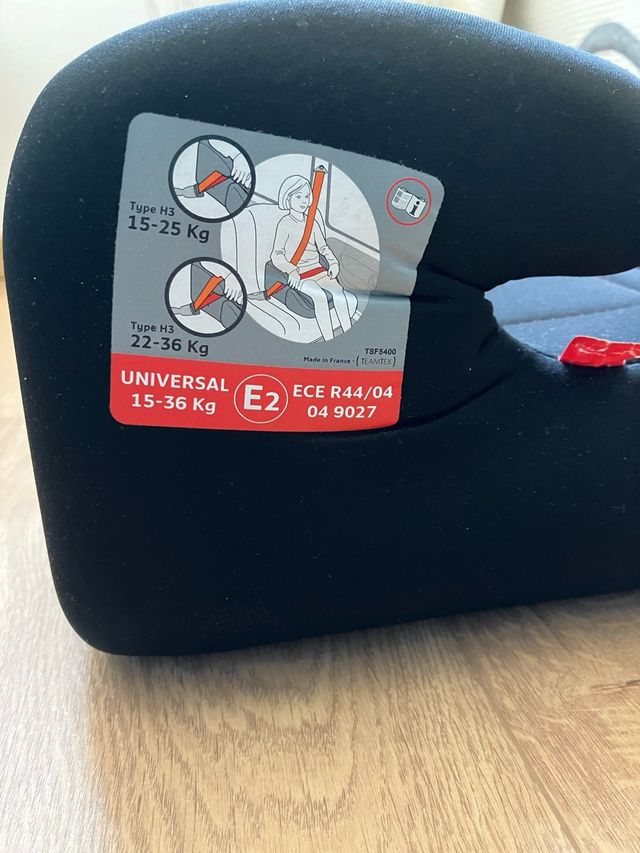 Alzador de coche  para niños