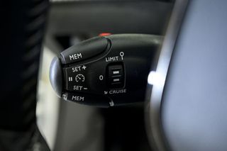 Peugeot 2008   Active BlueHDI 81kW 110CV