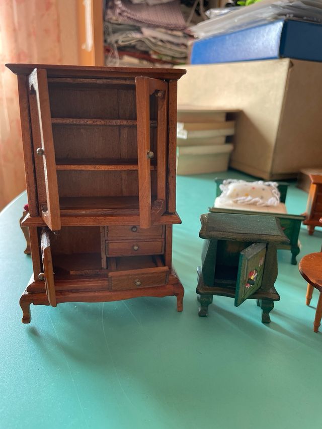 MUEBLES CASA DE MUÑECAS