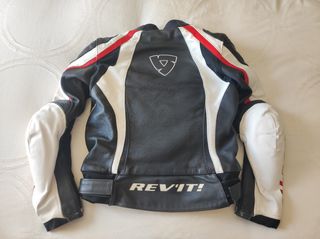 Chaqueta moto mujer Revit