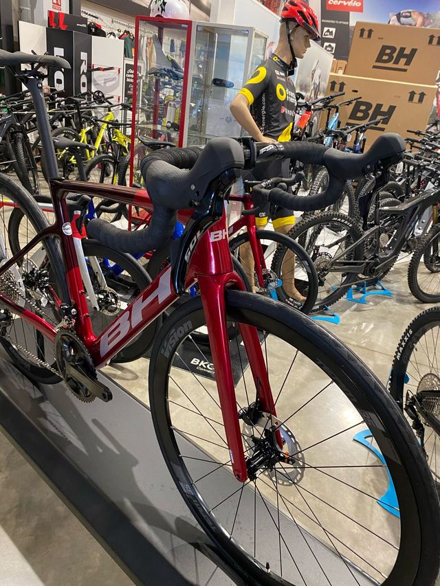 BH RS1 3.5 (Di2 105) TLF: 954370589