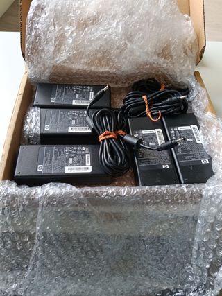 Lote de cargadores hp