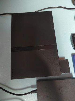 Playstation 2 con 2 mandos y memoria 