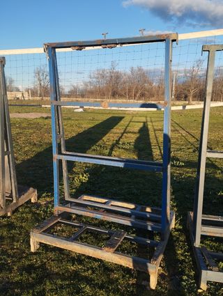 Caballetes de vidrio y mármol