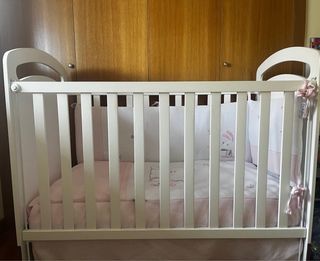 Cuna completa:colchón Lemur colcha y protecciones