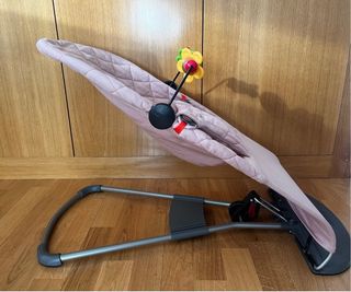 Hamaca Babybjörn con juguetero