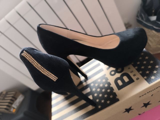 Zapatos negros de ante