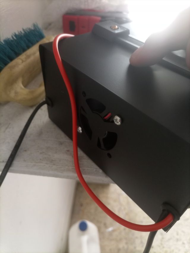 Cargador batería coche moto camión tractor