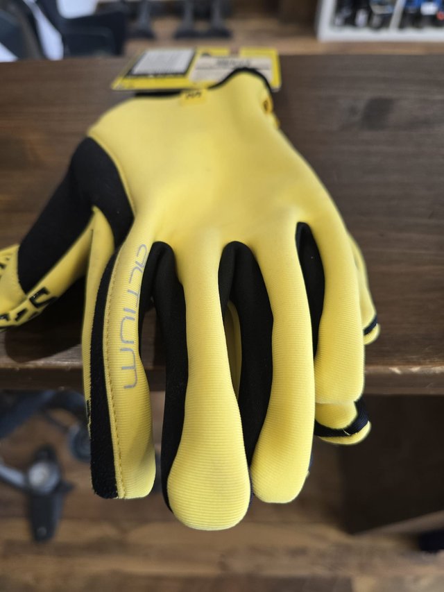 Guantes Mavic Altium Cyclone L OFERTA