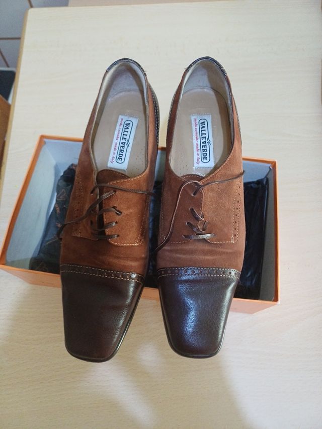 Scarpe unisex in  vera pelle