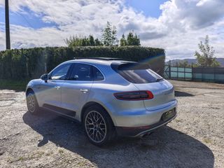 Porsche Macan S