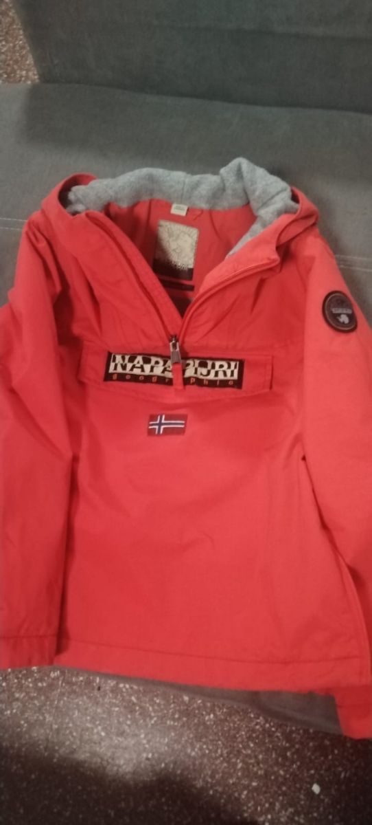 Chaqueta Napapijri talla 8