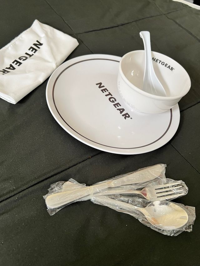 Set monoposto tavola completo Netgear