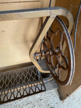 Maquina de coser antigua