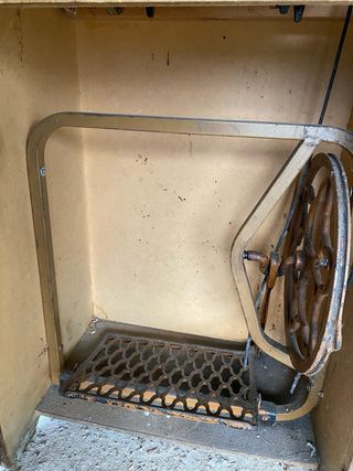 Maquina de coser antigua