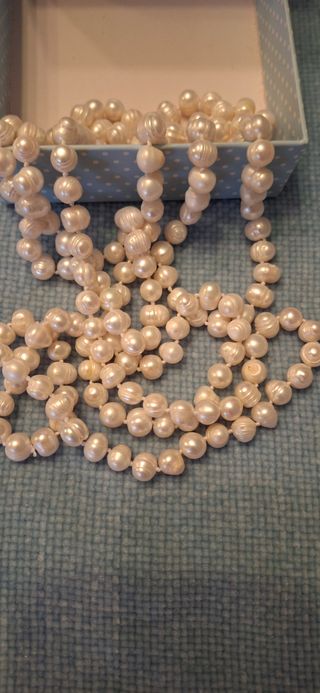 COLLAR PERLAS NATURALES DE AGUA DULCE BLANCAS