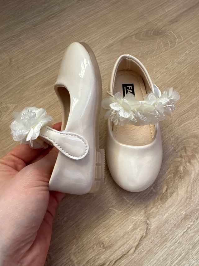 Zapatos vestir niña 22