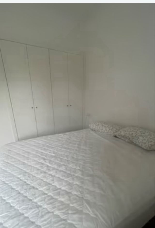 Habitacion con baño  piso compartir buena zona 