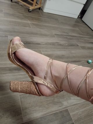 Sandali con plateau e tacco largo